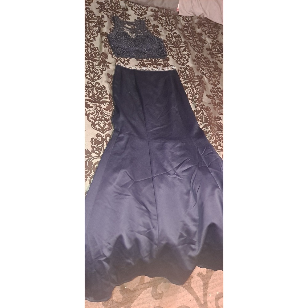 Sequin Hearts Navy Prom Dress 2 Pieces Size 7‎